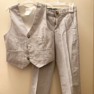 Gymboree Seersucker vest and pant set